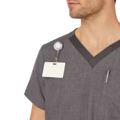 Men's Cuddl Duds® Scrubs Classic V-Neck Top With Pockets -Cuddl Duds Shop 4509824 ALT4